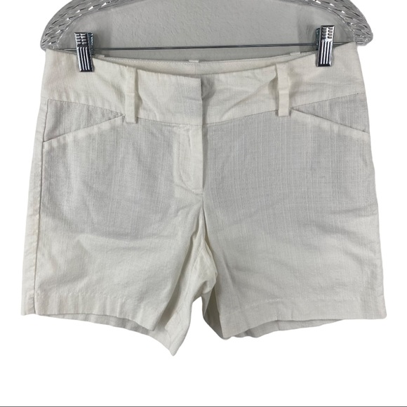 Ann Taylor white shorts size 4 - Picture 2 of 12